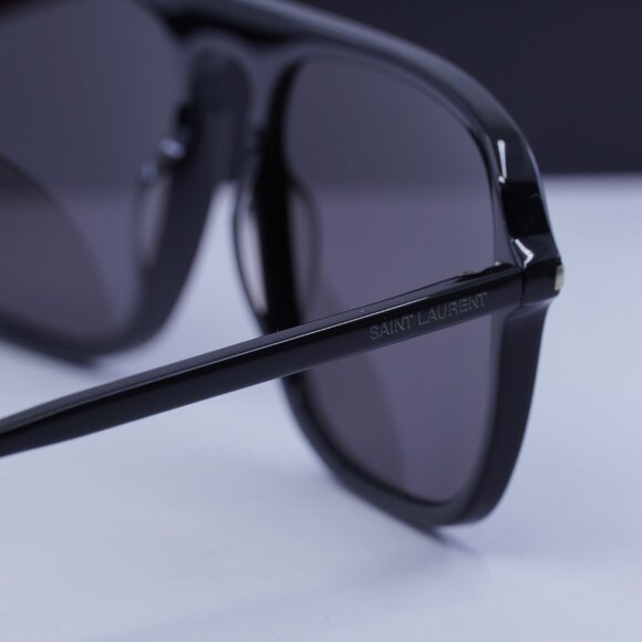 Final Price! Saint Laurent SL590 001 Sunglasses - Picture 6 of 10